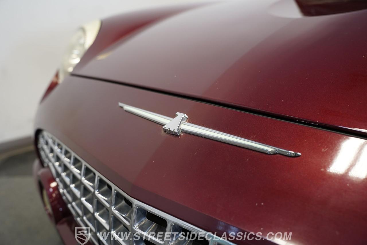2004 Ford Thunderbird
