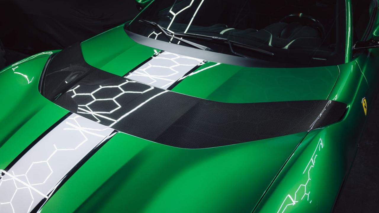 2023 Ferrari 812 Competizione