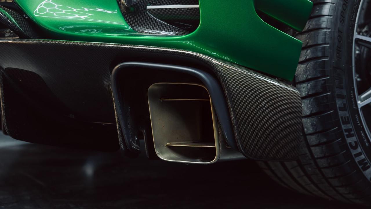 2023 Ferrari 812 Competizione