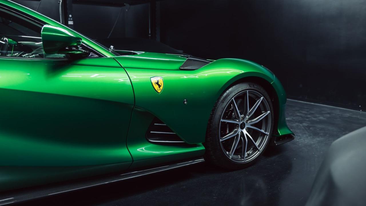 2023 Ferrari 812 Competizione