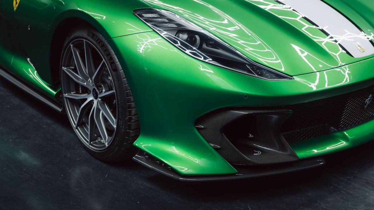 2023 Ferrari 812 Competizione