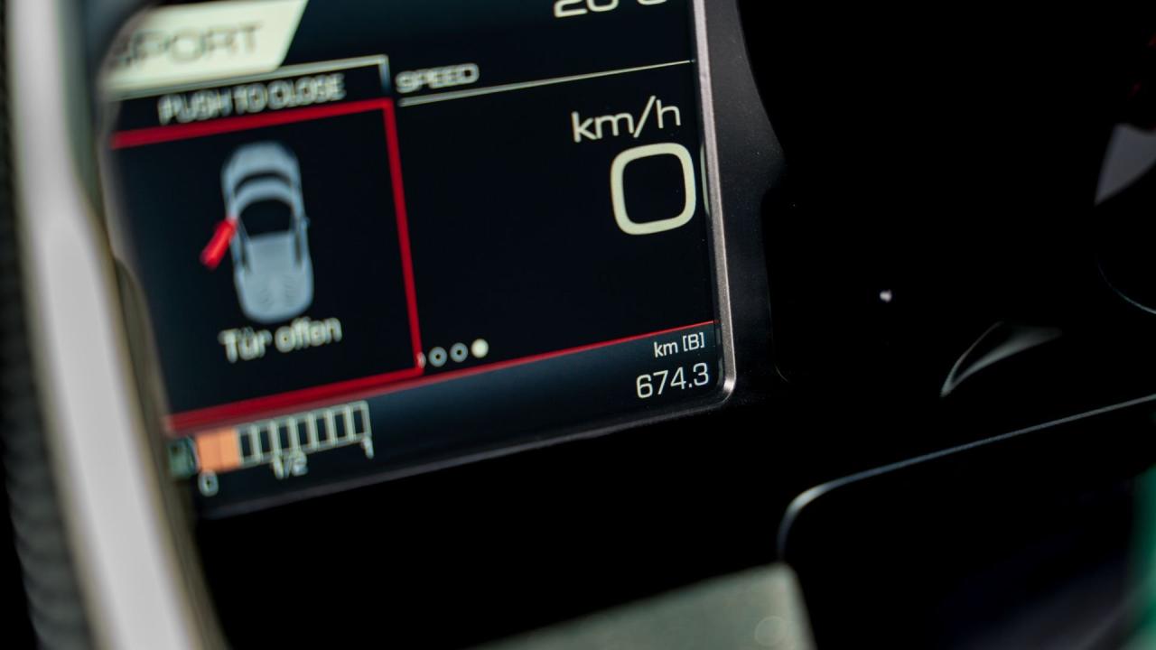 2023 Ferrari 812 Competizione