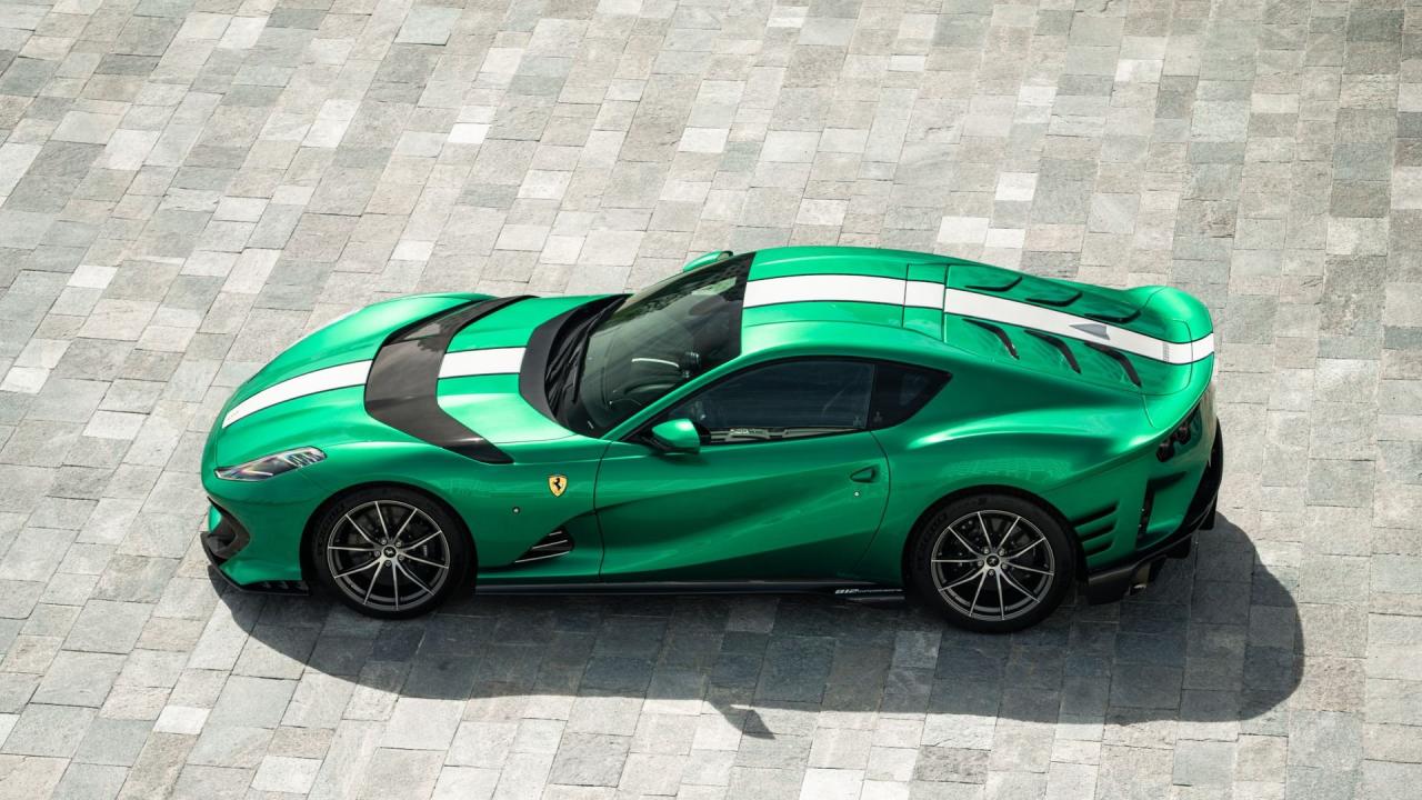 2023 Ferrari 812 Competizione