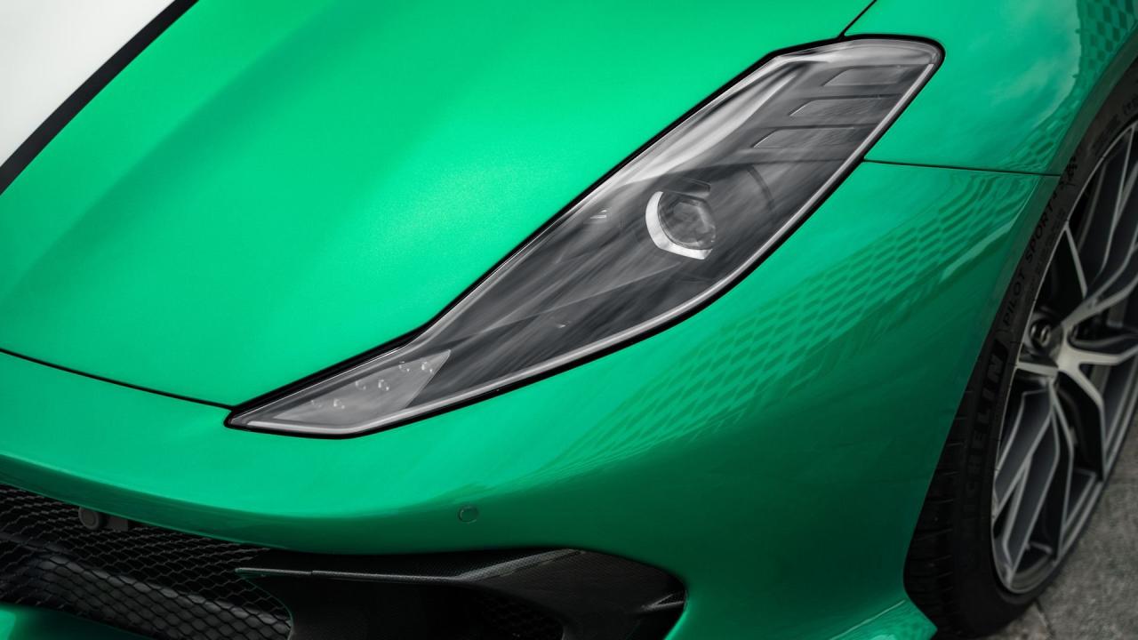 2023 Ferrari 812 Competizione