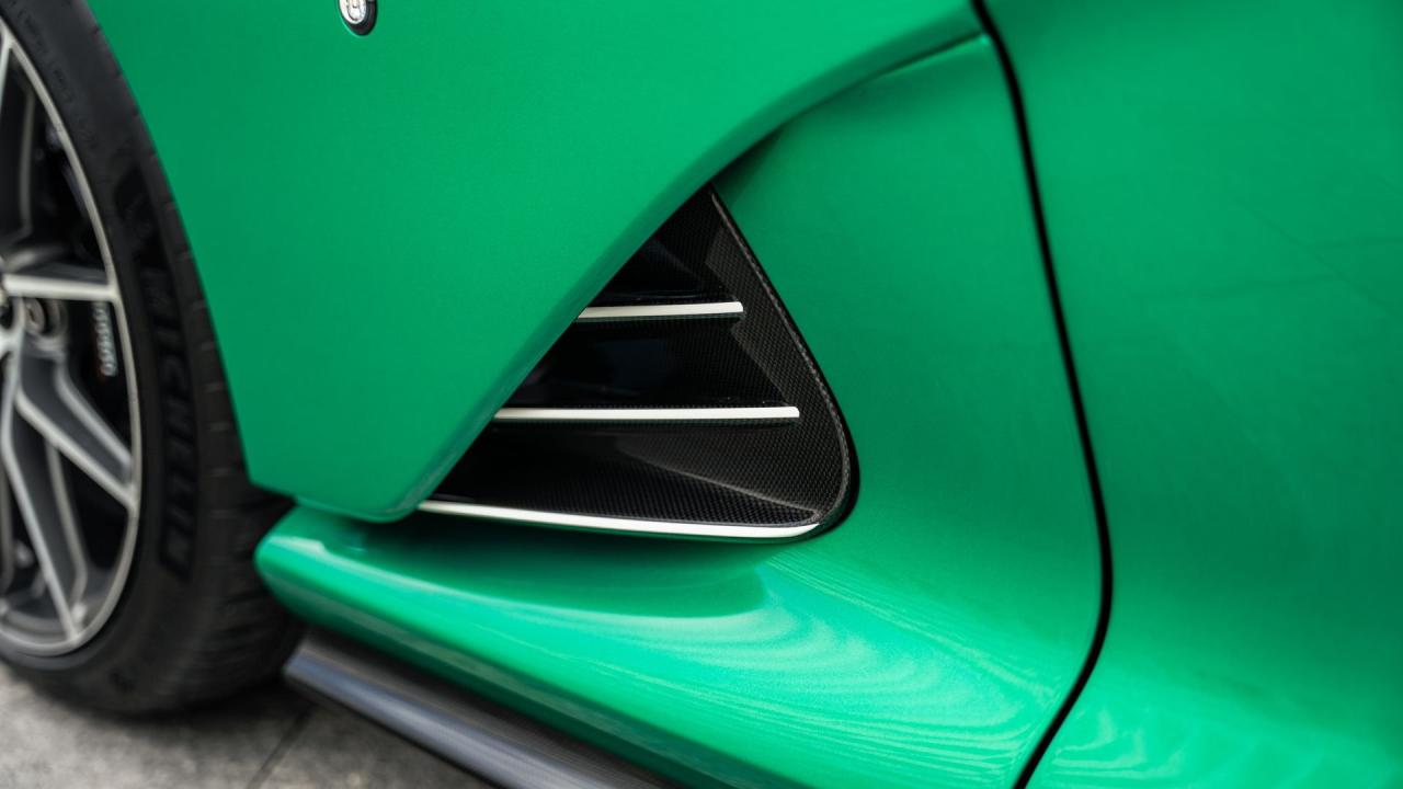 2023 Ferrari 812 Competizione