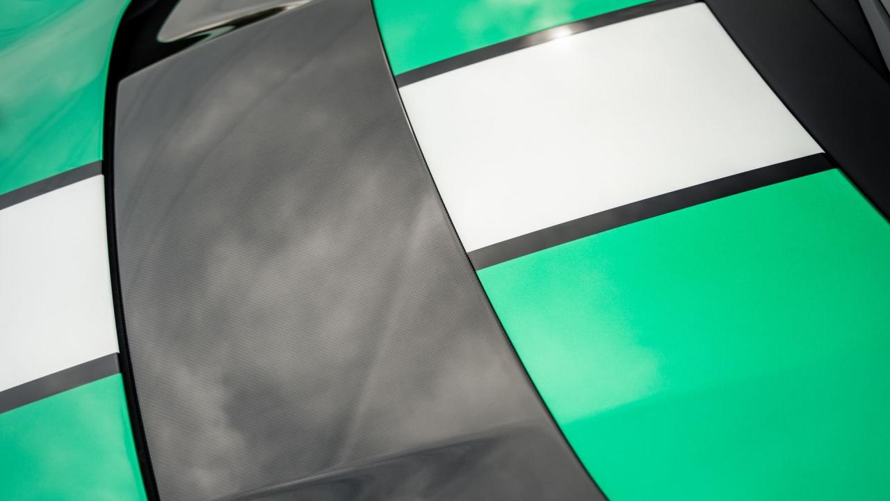 2023 Ferrari 812 Competizione