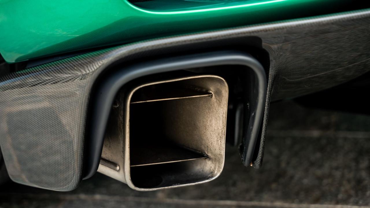 2023 Ferrari 812 Competizione