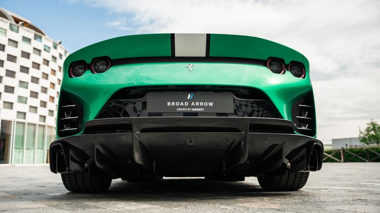 2023 Ferrari 812 Competizione