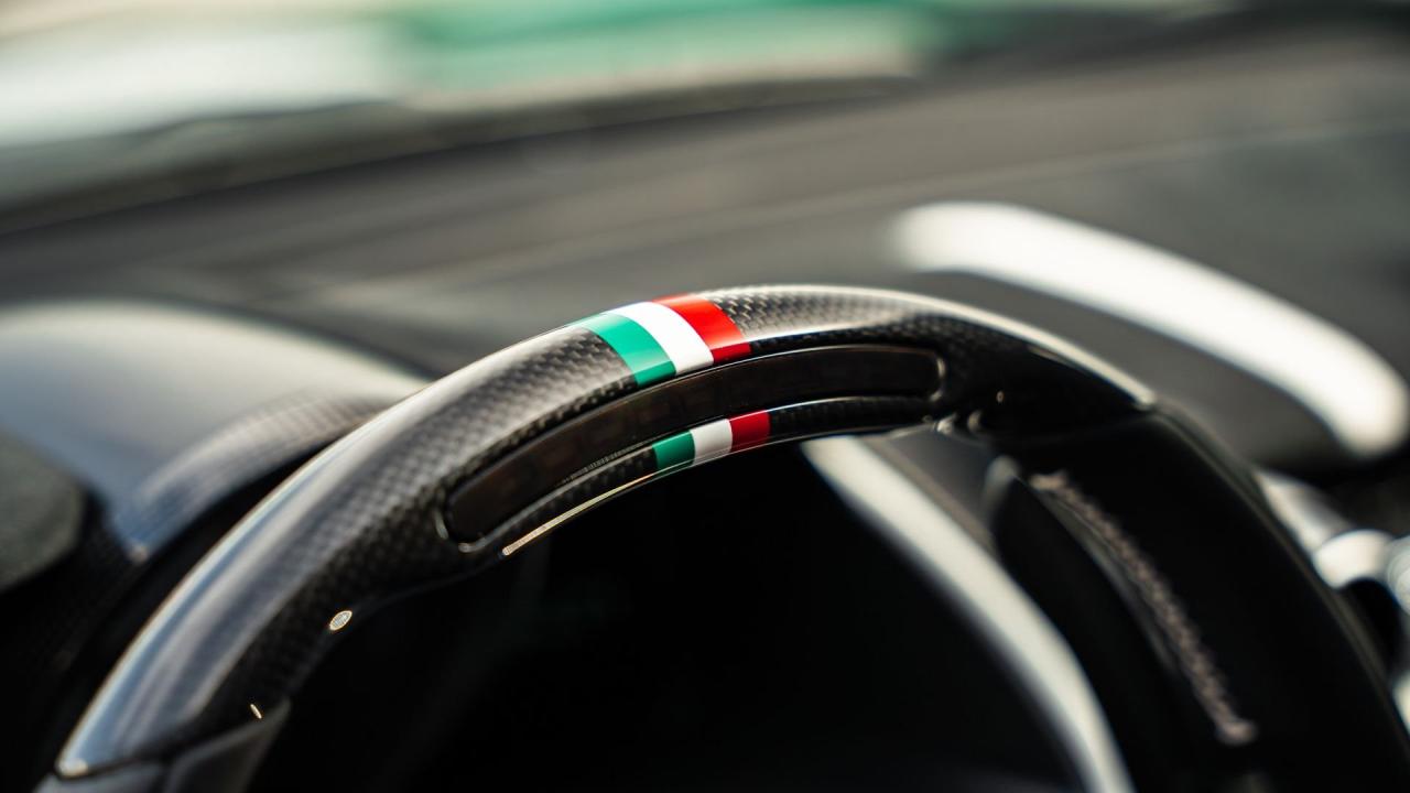 2023 Ferrari 812 Competizione