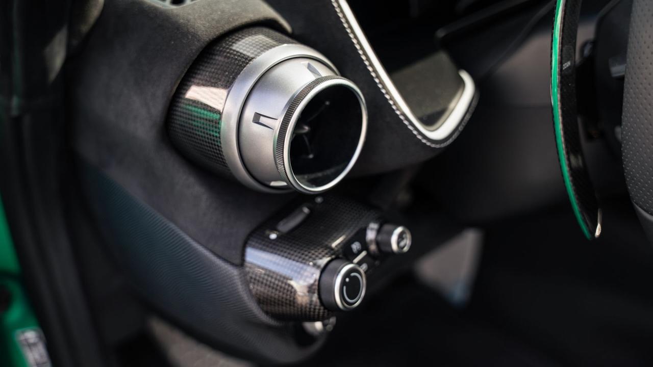 2023 Ferrari 812 Competizione