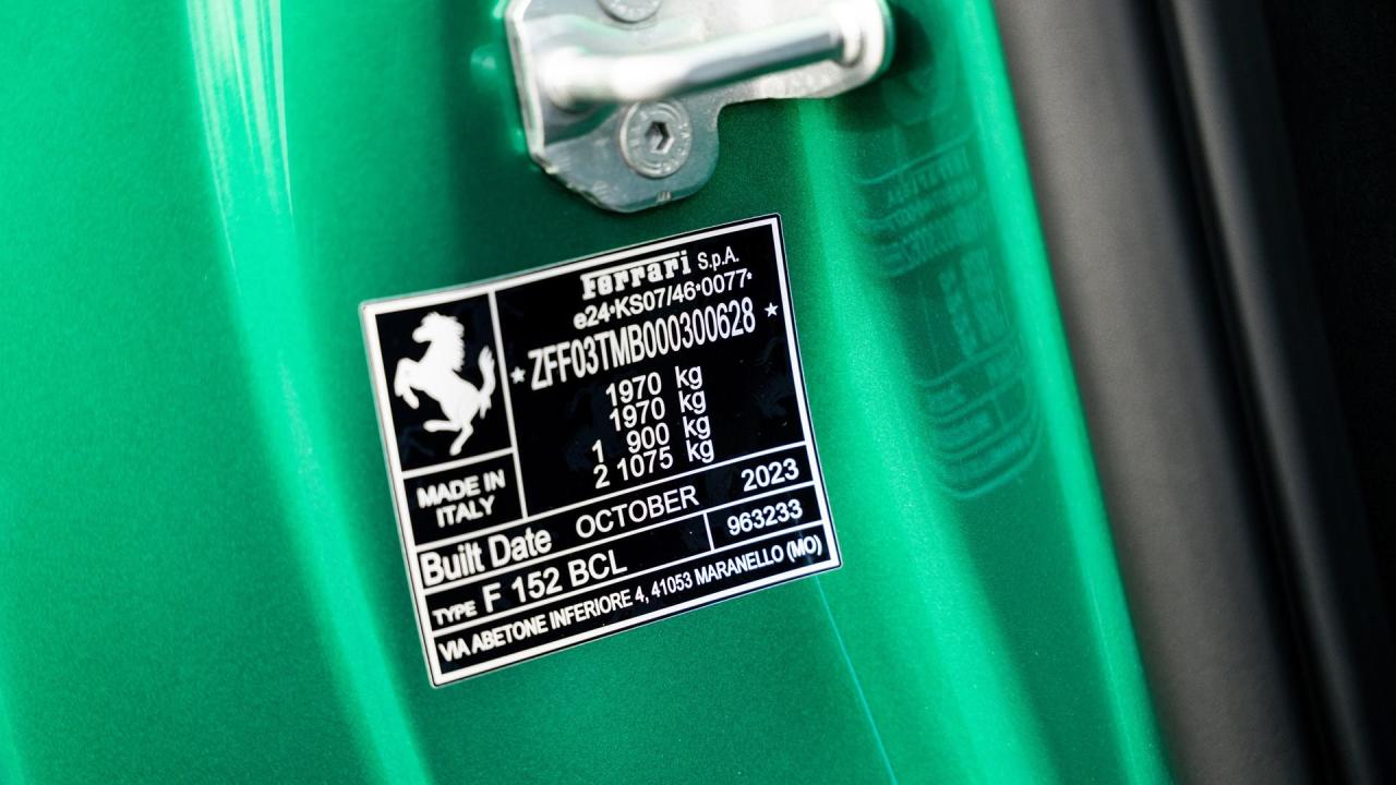 2023 Ferrari 812 Competizione