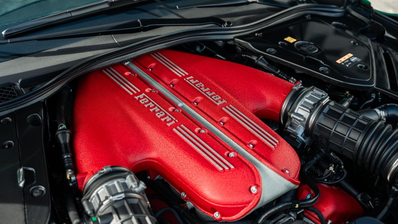 2023 Ferrari 812 Competizione