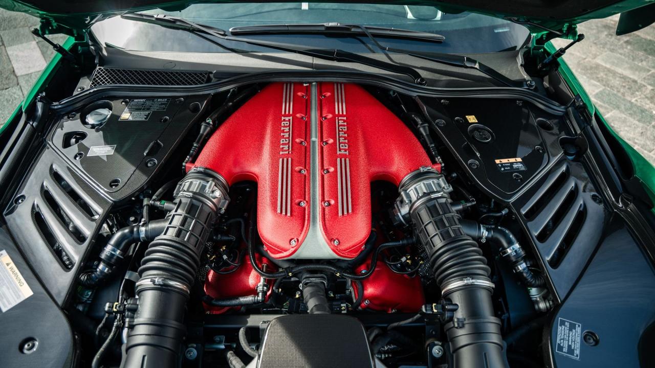 2023 Ferrari 812 Competizione