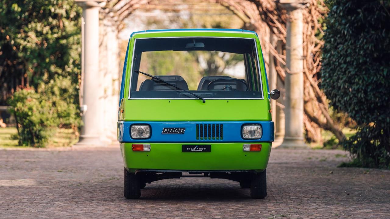 1977 Fiat Bertone 850 T Visitors Bus