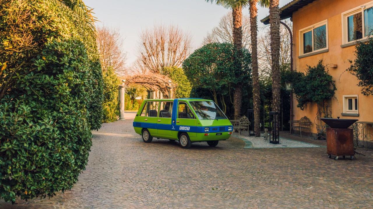 1977 Fiat Bertone 850 T Visitors Bus