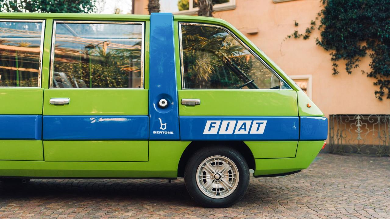 1977 Fiat Bertone 850 T Visitors Bus