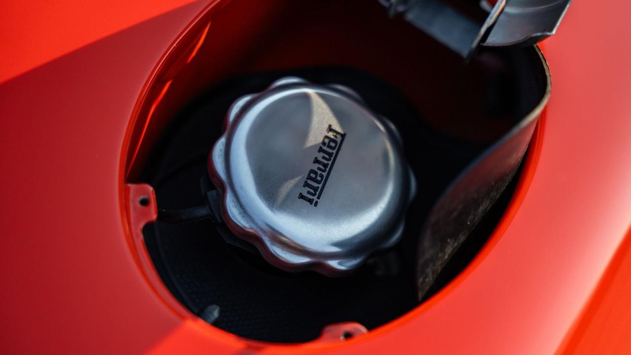 2002 Ferrari 550 Barchetta Pininfarina