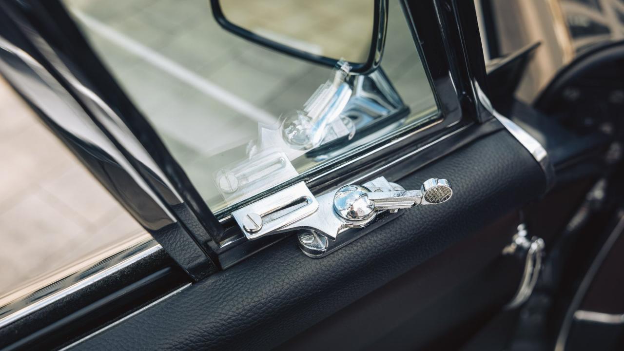 1966 Aston Martin Short Chassis Volante