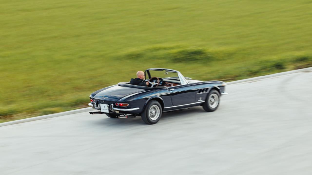 1968 Ferrari 330 GTS