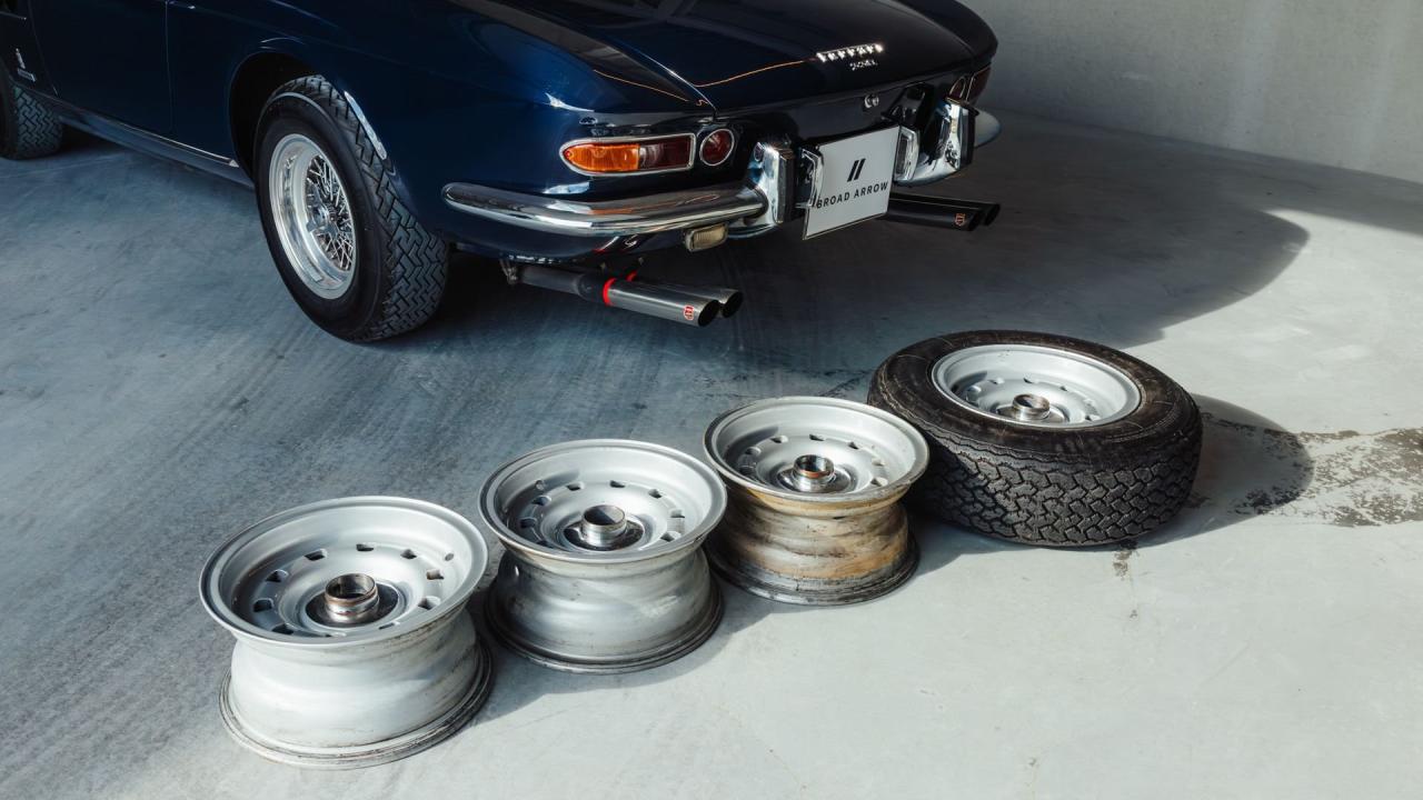 1968 Ferrari 330 GTS