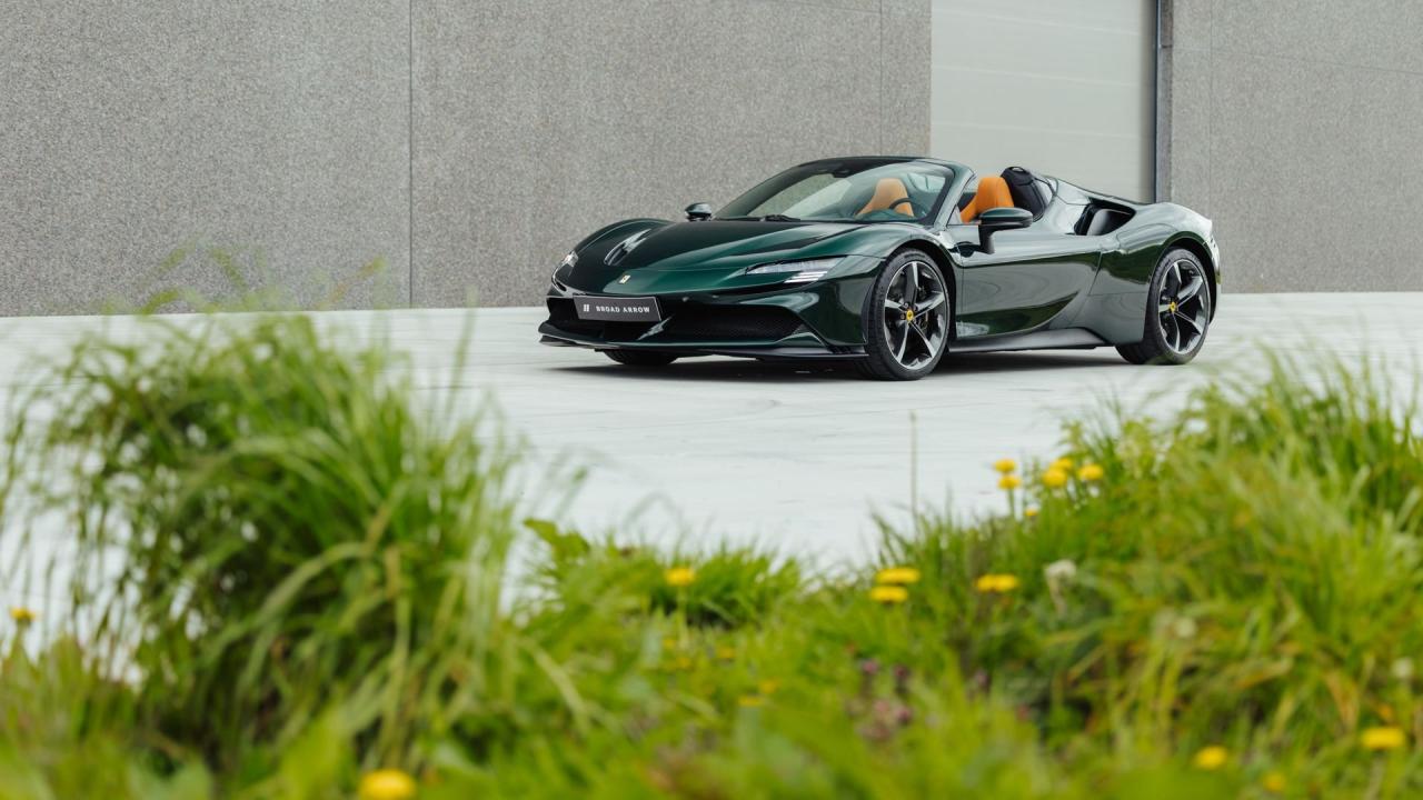 2022 Ferrari SF90 SPIDER