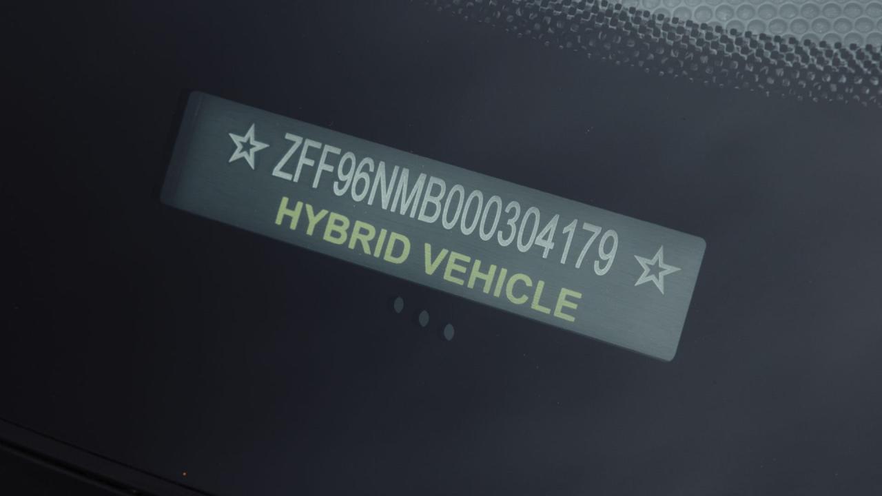 2022 Ferrari SF90 SPIDER