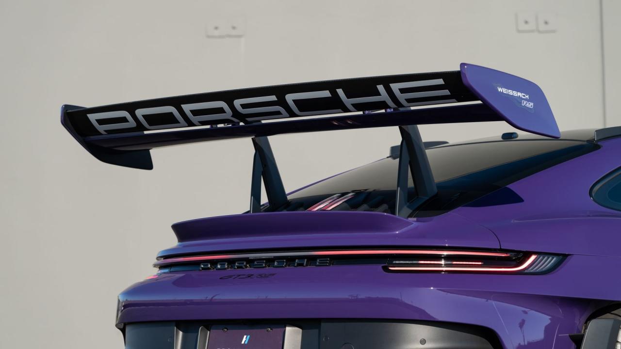 2025 Porsche 911 GT3 RS Weissach Package