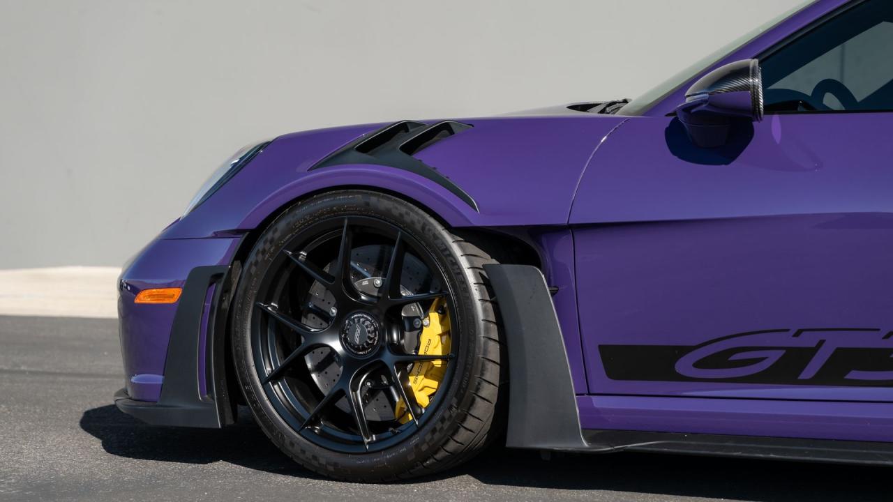 2025 Porsche 911 GT3 RS Weissach Package