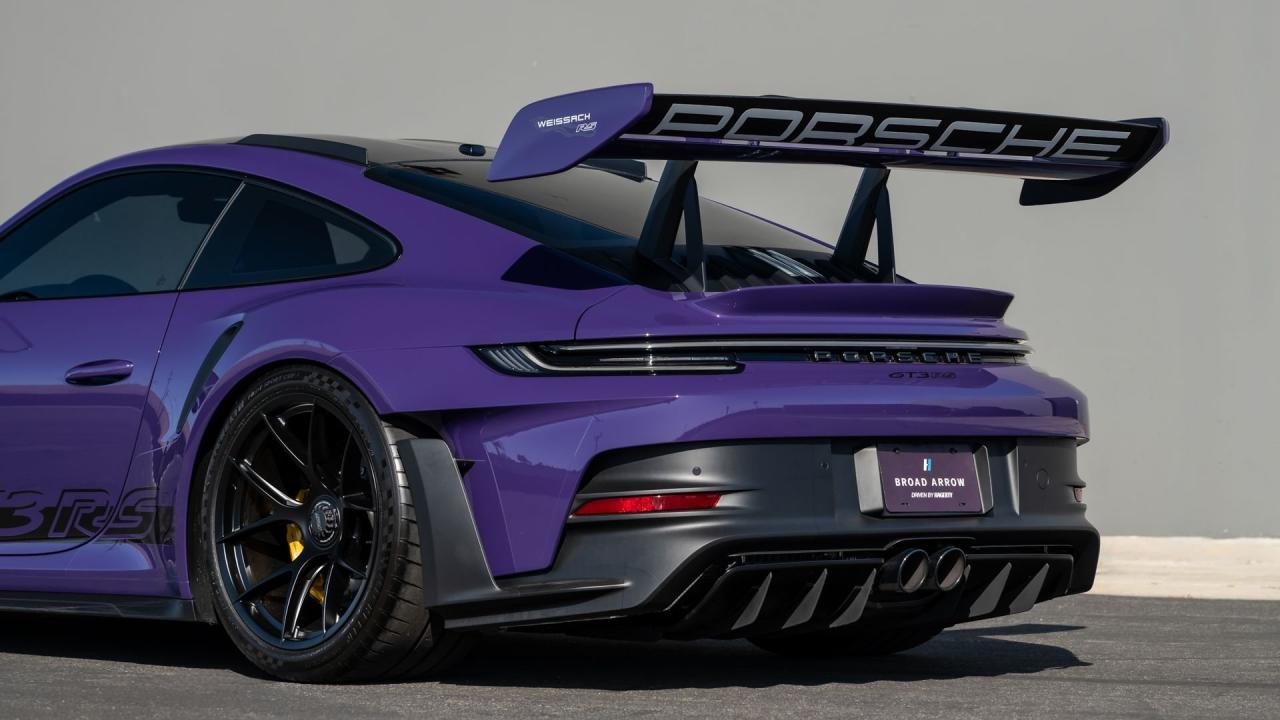 2025 Porsche 911 GT3 RS Weissach Package