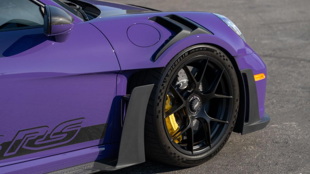 2025 Porsche 911 GT3 RS Weissach Package