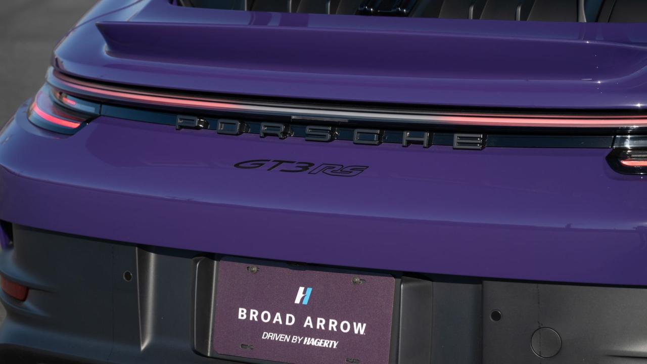 2025 Porsche 911 GT3 RS Weissach Package