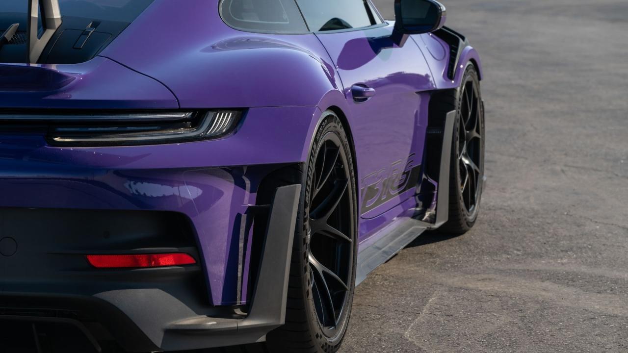 2025 Porsche 911 GT3 RS Weissach Package