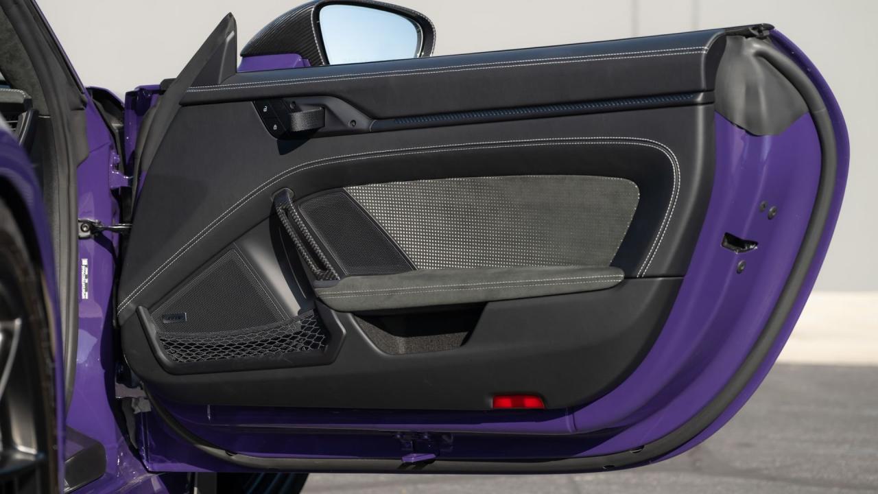 2025 Porsche 911 GT3 RS Weissach Package