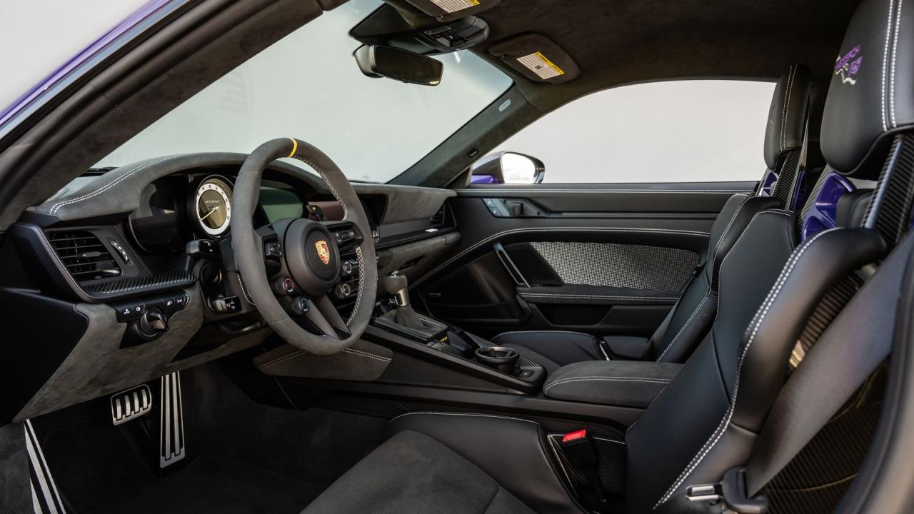 2025 Porsche 911 GT3 RS Weissach Package