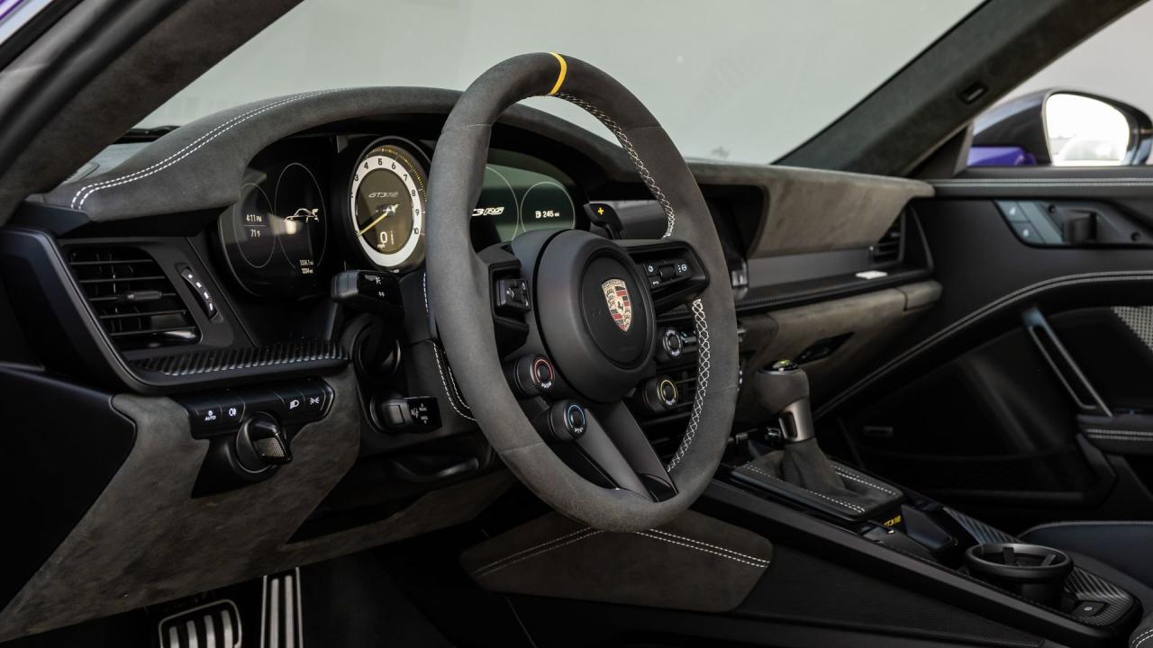 2025 Porsche 911 GT3 RS Weissach Package