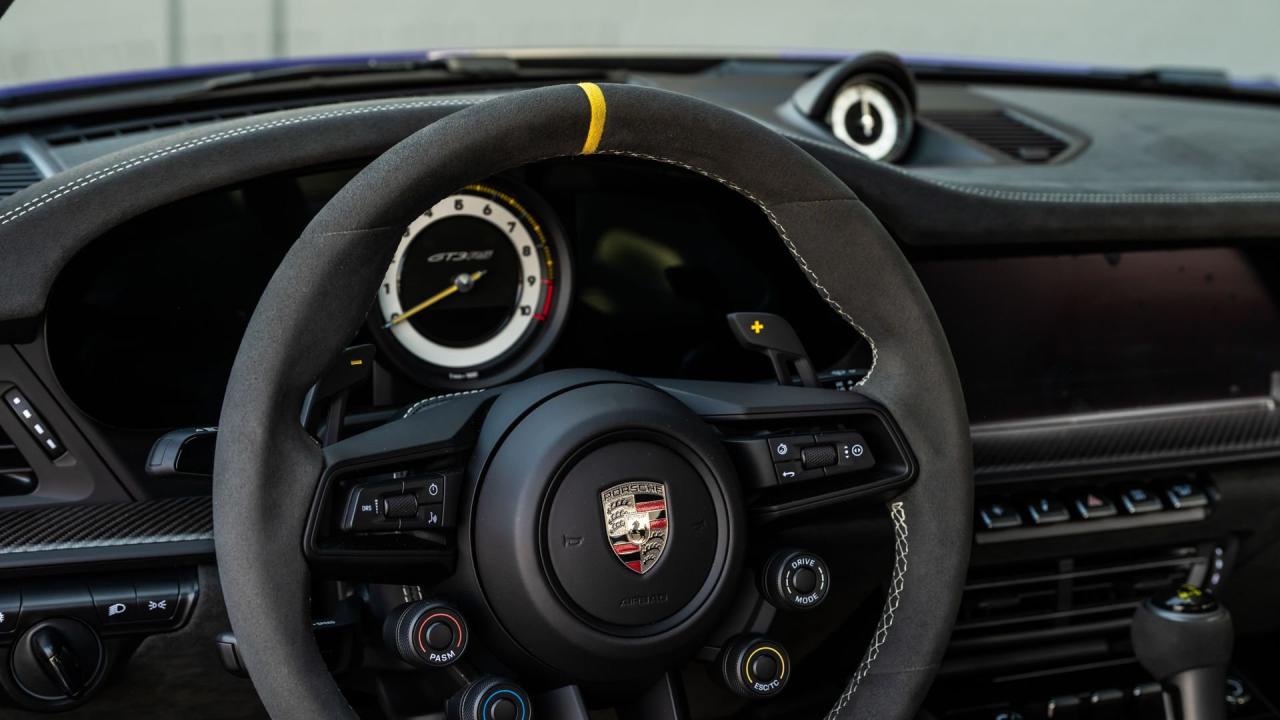 2025 Porsche 911 GT3 RS Weissach Package