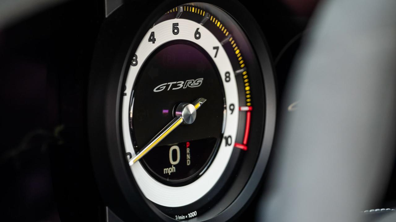 2025 Porsche 911 GT3 RS Weissach Package