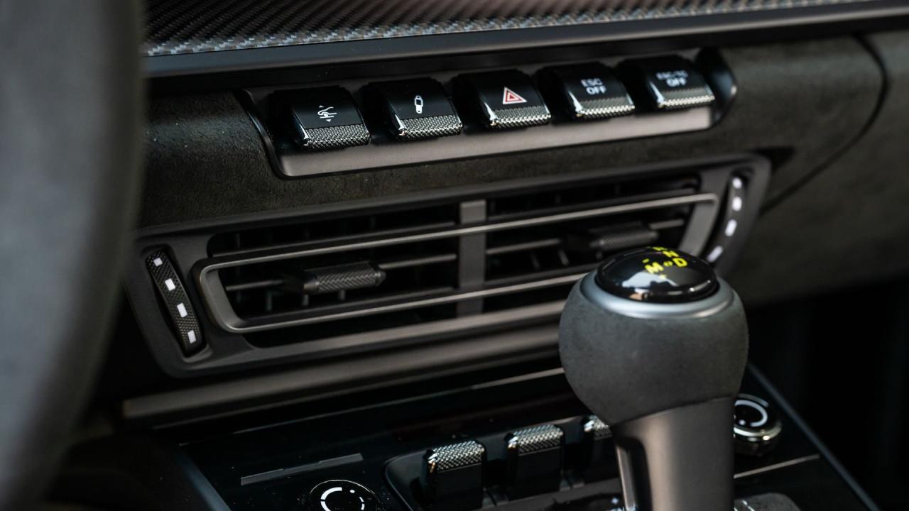 2025 Porsche 911 GT3 RS Weissach Package