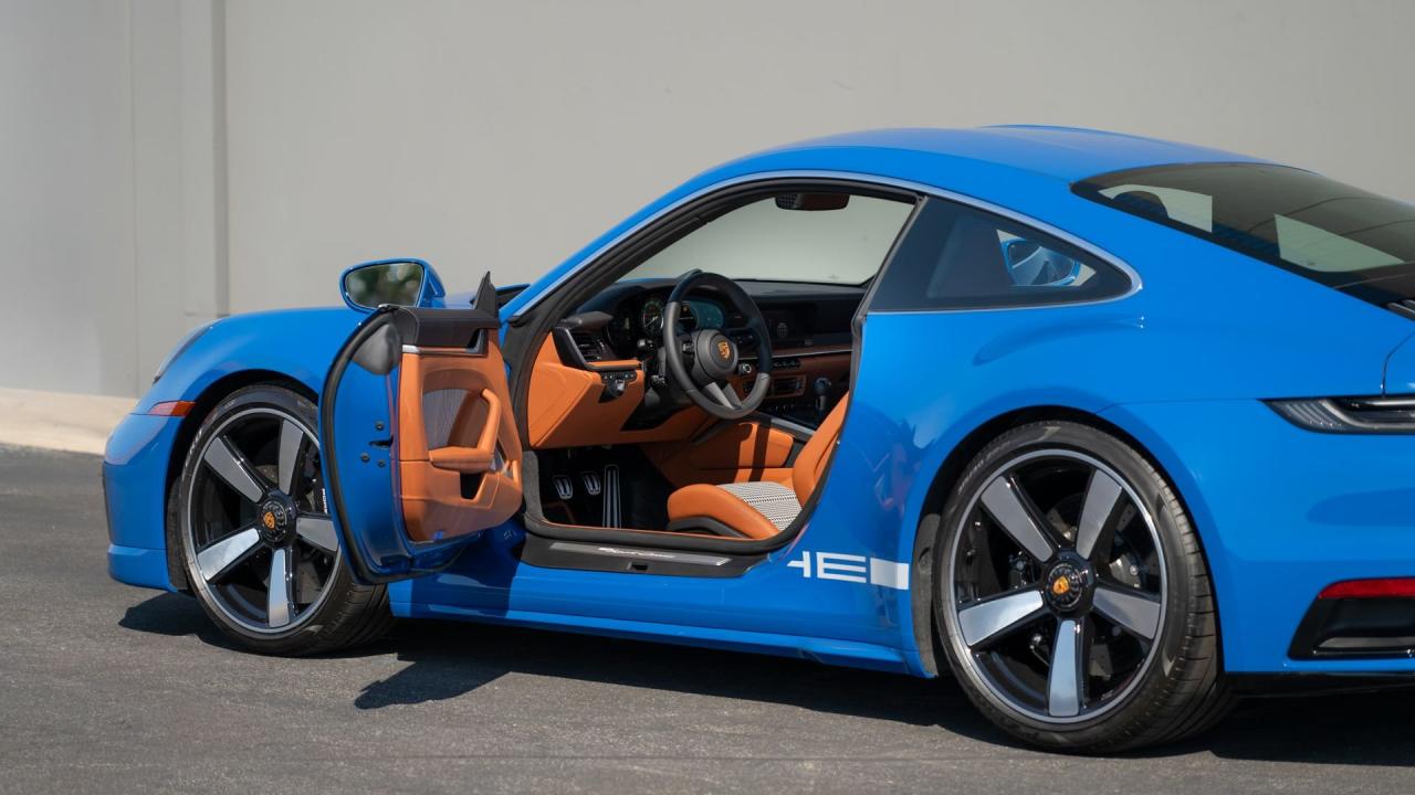 2023 Porsche 911 Sport Classic