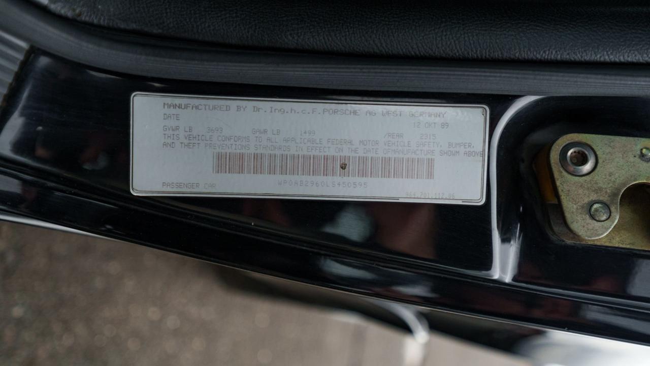 1990 Porsche 911 Carrera 2 Coupe