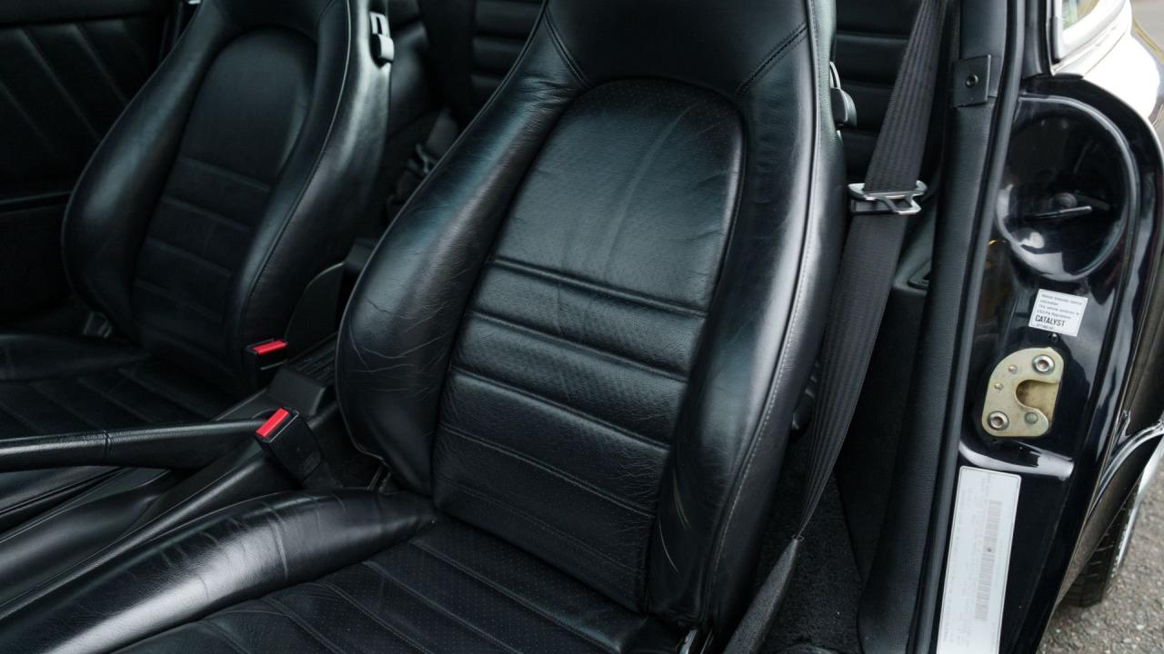 1990 Porsche 911 Carrera 2 Coupe