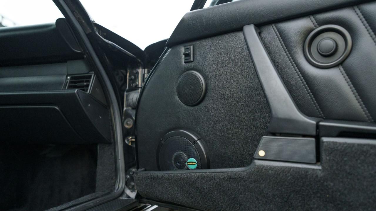 1990 Porsche 911 Carrera 2 Coupe