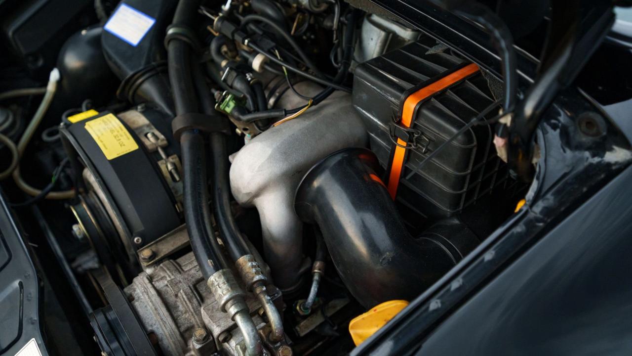 1990 Porsche 911 Carrera 2 Coupe