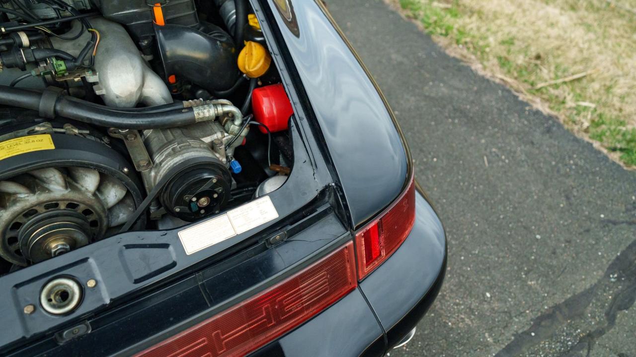 1990 Porsche 911 Carrera 2 Coupe