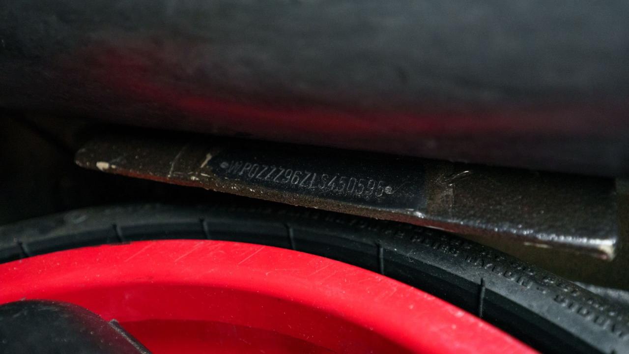 1990 Porsche 911 Carrera 2 Coupe