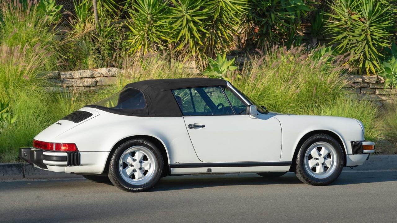 1984 Porsche 911 Carrera Cabriolet