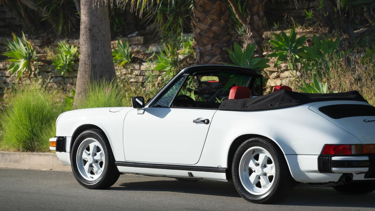1984 Porsche 911 Carrera Cabriolet