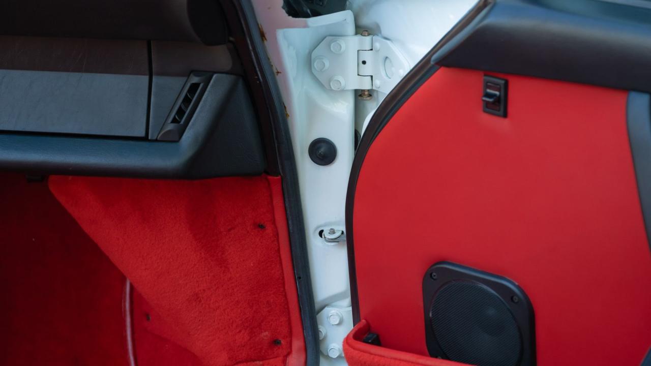 1984 Porsche 911 Carrera Cabriolet