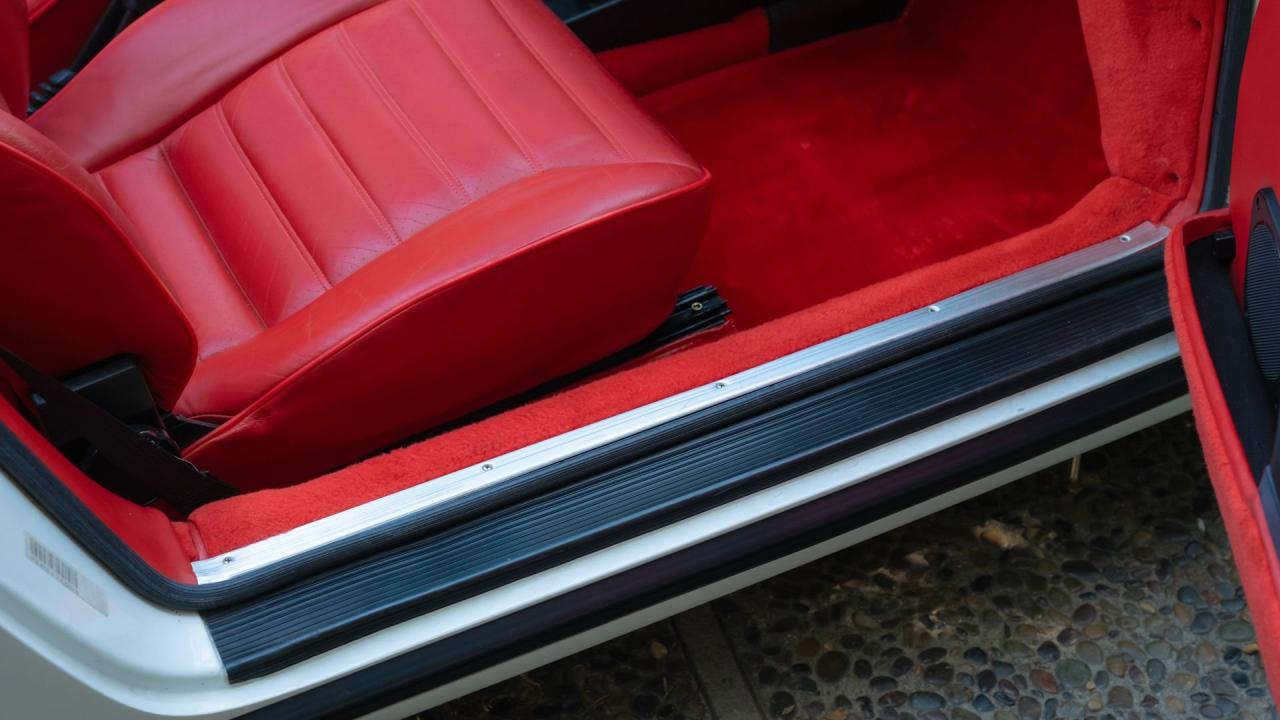 1984 Porsche 911 Carrera Cabriolet