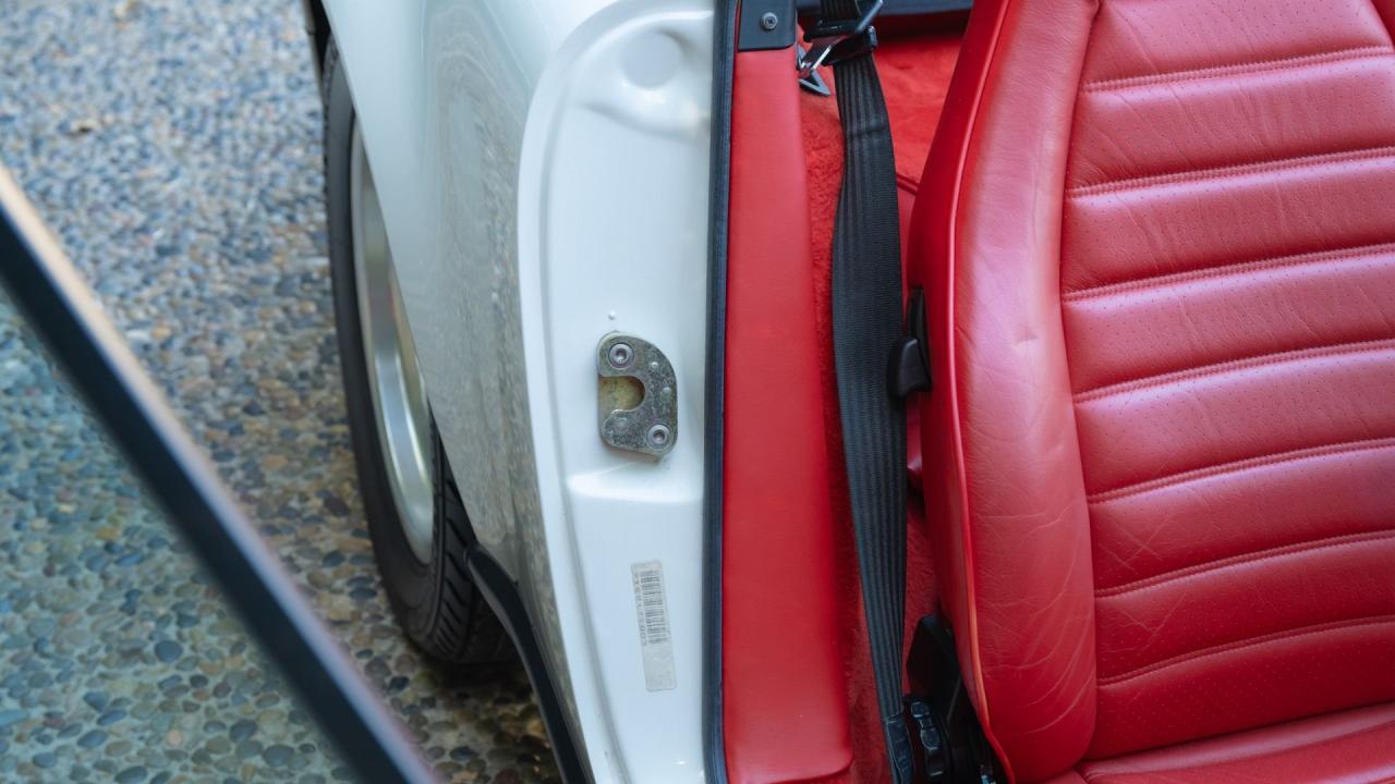 1984 Porsche 911 Carrera Cabriolet